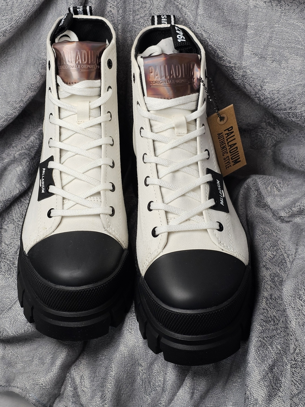 Palladium Revolt Hi TX Star White and Black Combat Style Moto Boots Size 9